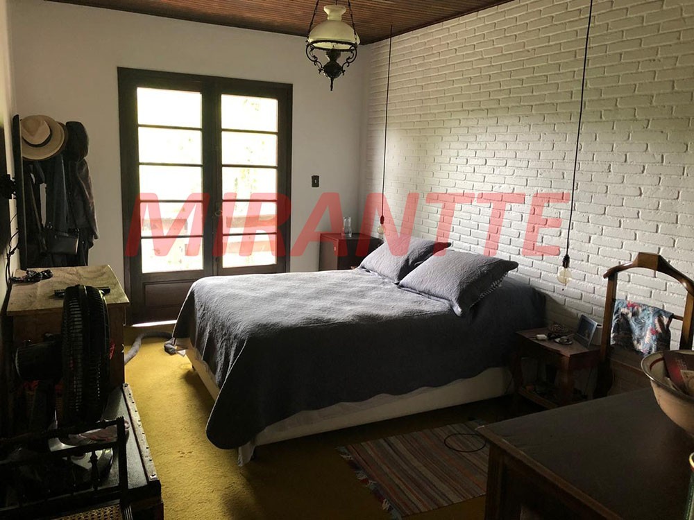 Sobrado de 507m² com 5 quartos em Serra Da Cantareira