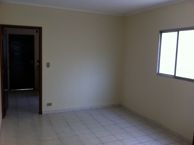 Sobrado de 138m² com 3 quartos em Vila Mazzei
