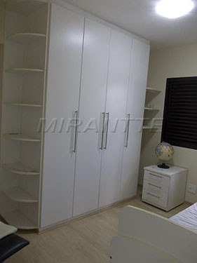 Apartamento de 140m² com 4 quartos em Santana