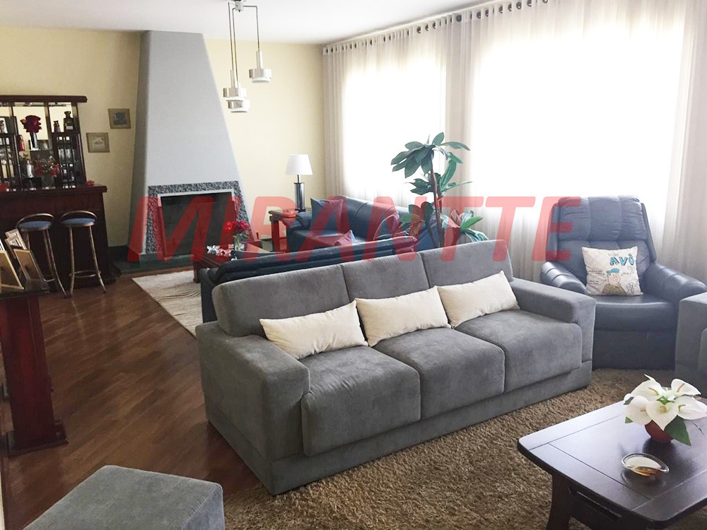 Casa terrea de 430m² com 3 quartos em Tremembe