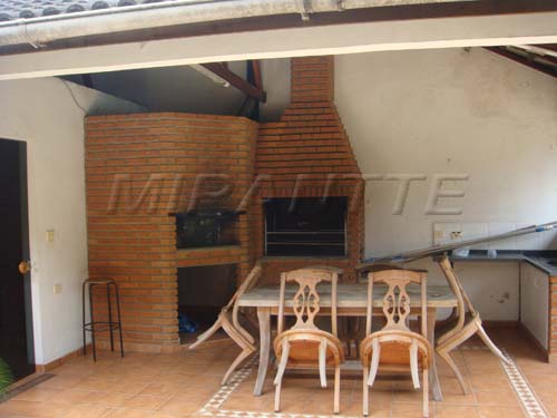 Sobrado de 323m² com 4 quartos em Jardim São Bento