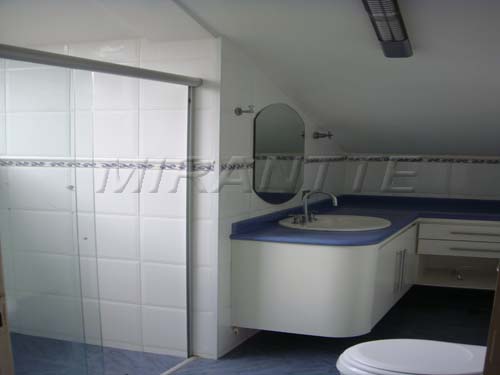 Sobrado de 323m² com 4 quartos em Jardim São Bento