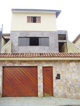 Sobrado com 3 quartos em Parada Inglesa