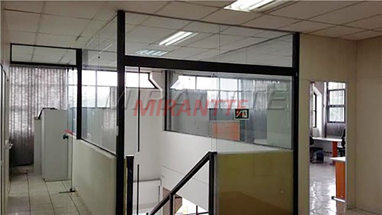 Comercial de 1600m² em Vila Maria