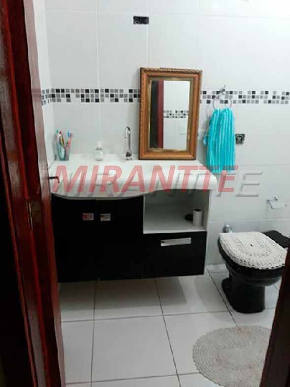 Sobrado de 140m² com 4 quartos em Bortolândia