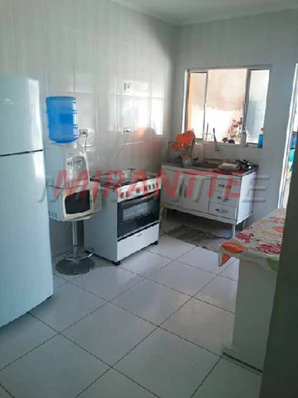 Sobrado de 140m² com 4 quartos em Bortolândia