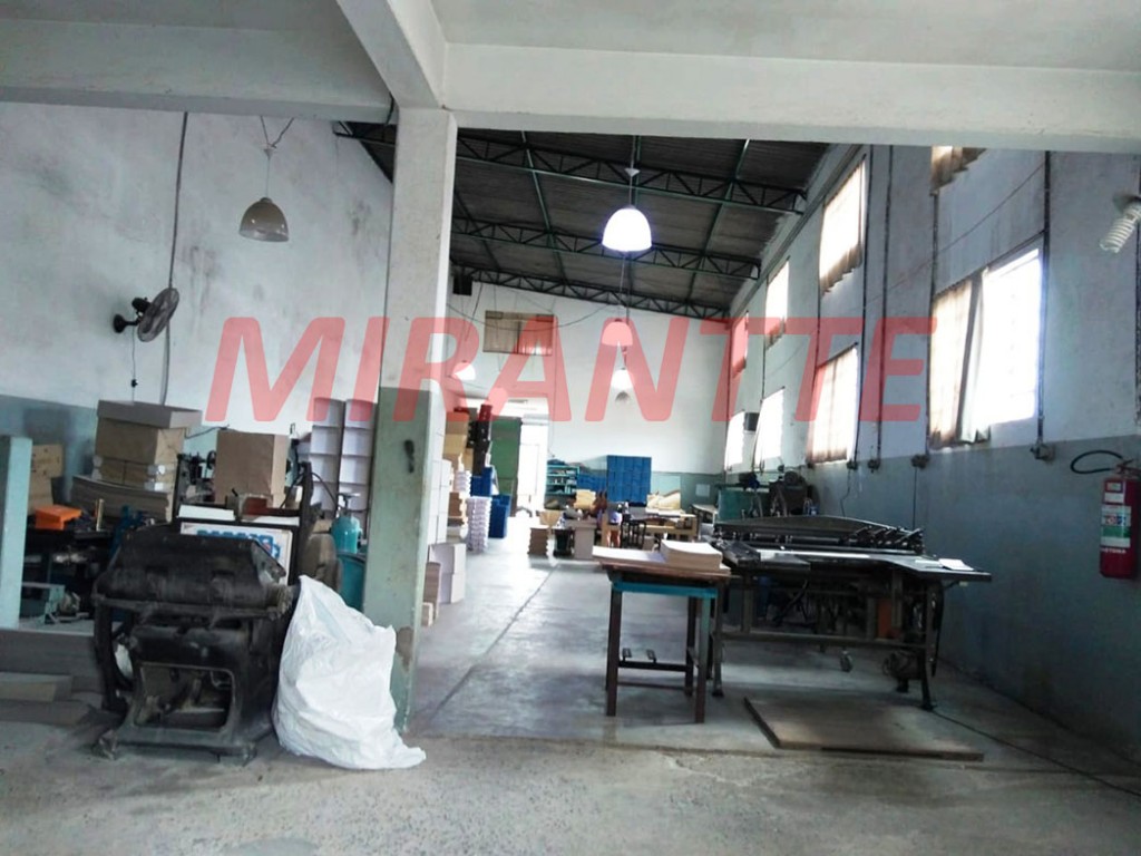 Galpao de 630m² em Jaçana