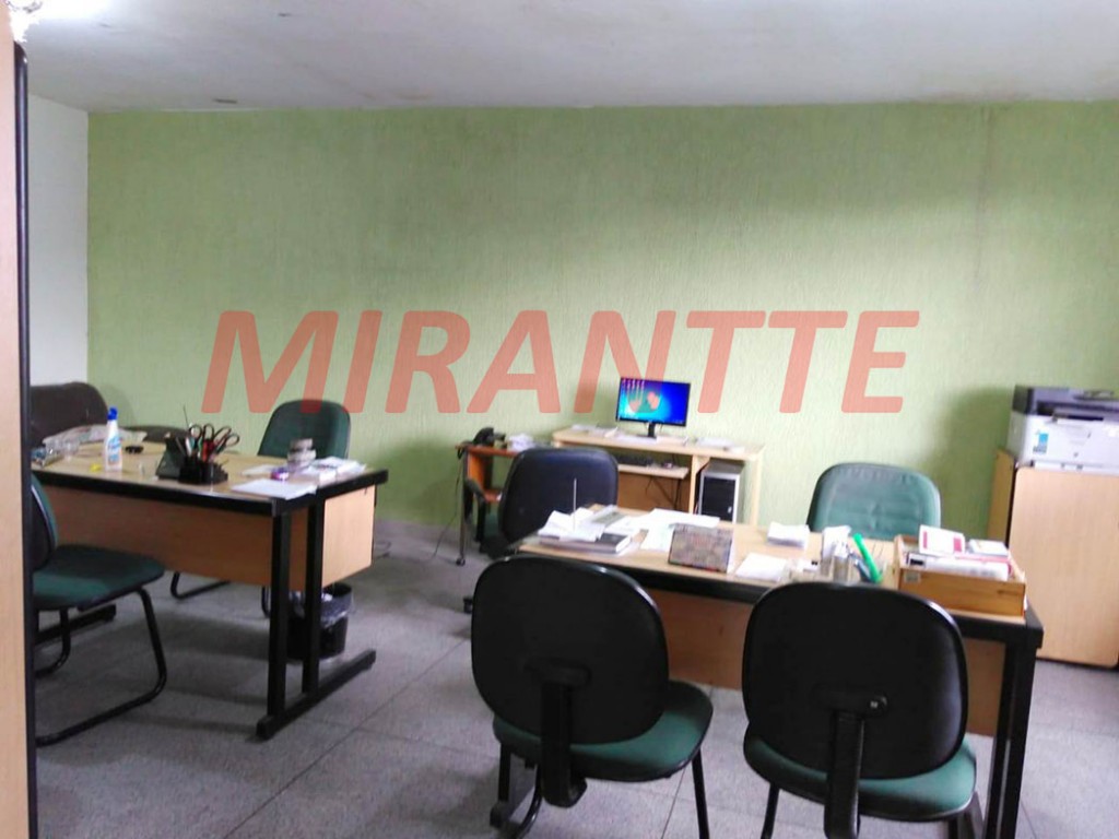 Galpao de 630m² em Jaçana