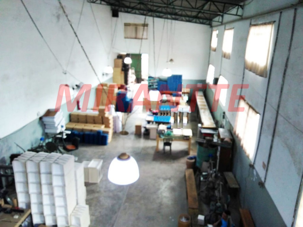 Galpao de 630m² em Jaçana