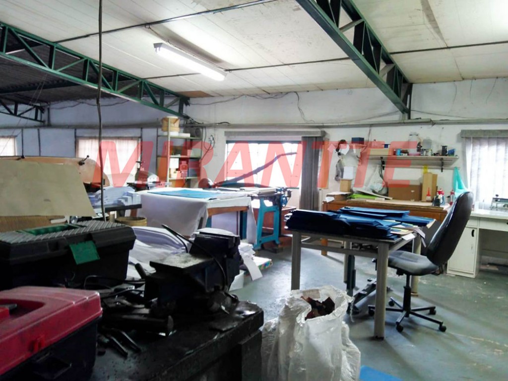 Galpao de 630m² em Jaçana
