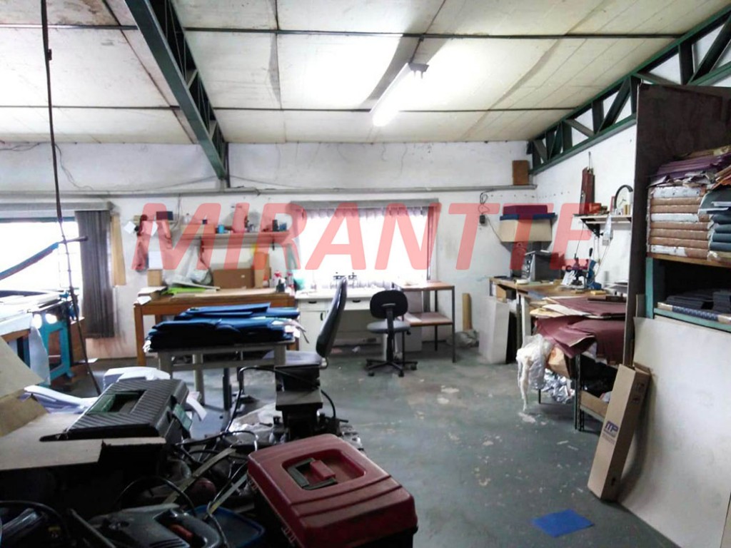 Galpao de 630m² em Jaçana