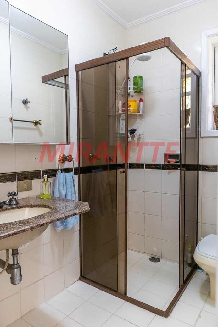 Cond. fechado de 780m² com 4 quartos em Jardim Ibiratiba