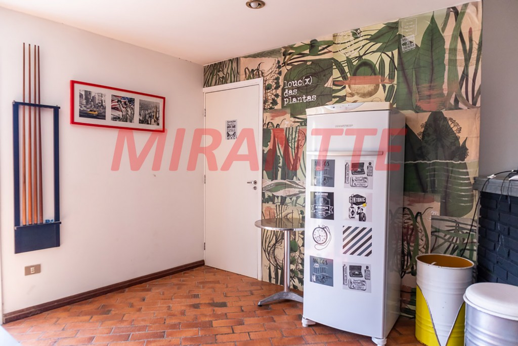 Cond. fechado de 780m² com 4 quartos em Jardim Ibiratiba