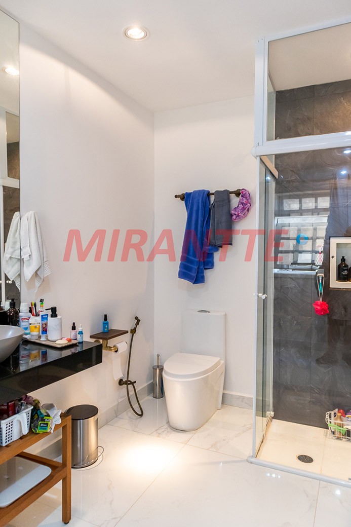 Cond. fechado de 780m² com 4 quartos em Jardim Ibiratiba