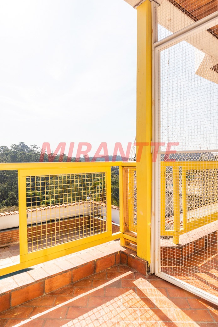 Cond. fechado de 780m² com 4 quartos em Jardim Ibiratiba