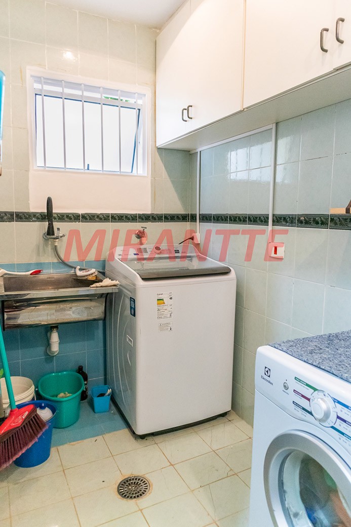 Cond. fechado de 780m² com 4 quartos em Jardim Ibiratiba
