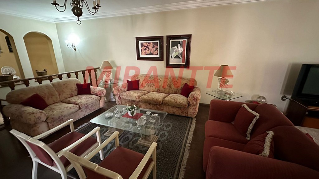 Casa terrea de 375m² com 3 quartos em Jardim Bibi
