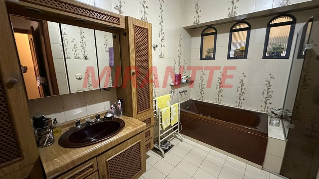 Casa terrea de 375m² com 3 quartos em Jardim Bibi