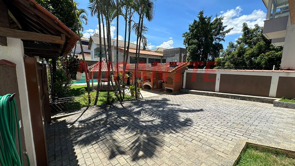 Casa terrea de 375m² com 3 quartos em Jardim Bibi