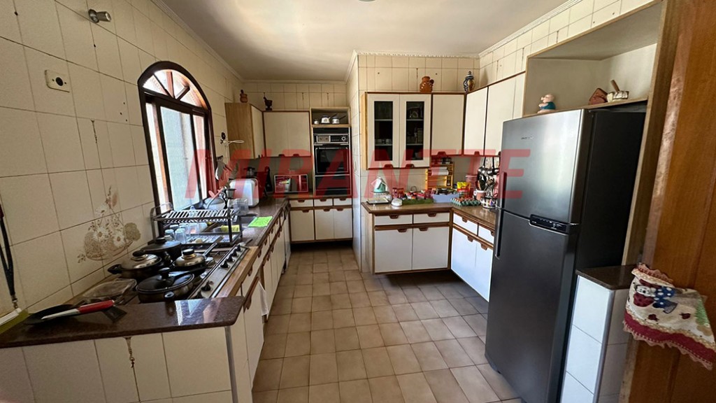 Casa terrea de 375m² com 3 quartos em Jardim Bibi