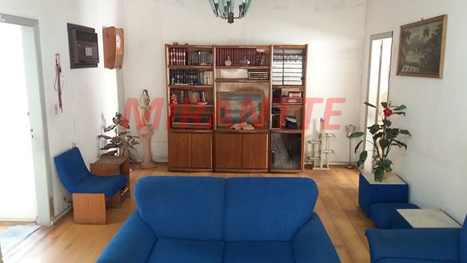 Sobrado de 225m² com 3 quartos em Vila Gustavo