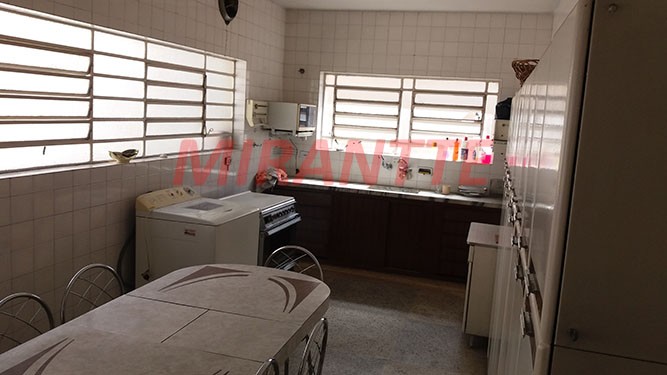 Sobrado de 225m² com 3 quartos em Vila Gustavo