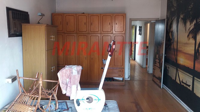 Sobrado de 225m² com 3 quartos em Vila Gustavo