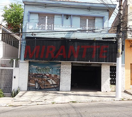 Sobrado de 225m² com 3 quartos em Vila Gustavo