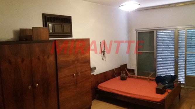 Sobrado de 225m² com 3 quartos em Vila Gustavo