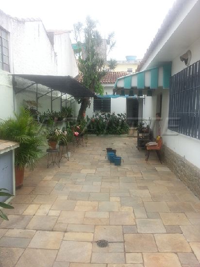 Casa terrea de 199m² com 3 quartos em Jardim Peri