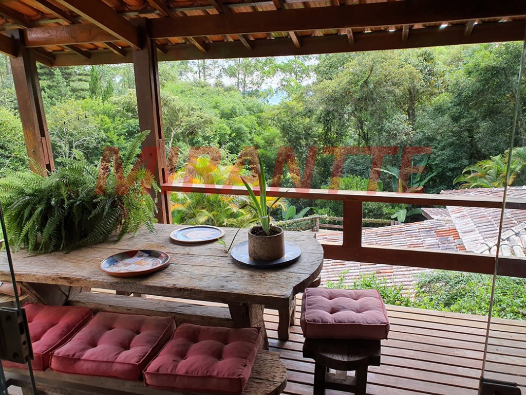Casa terrea de 500m² com 3 quartos em Serra da Cantareira