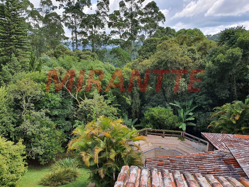 Casa terrea de 500m² com 3 quartos em Serra da Cantareira