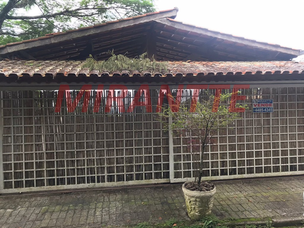 Casa terrea de 500m² com 3 quartos em Serra da Cantareira
