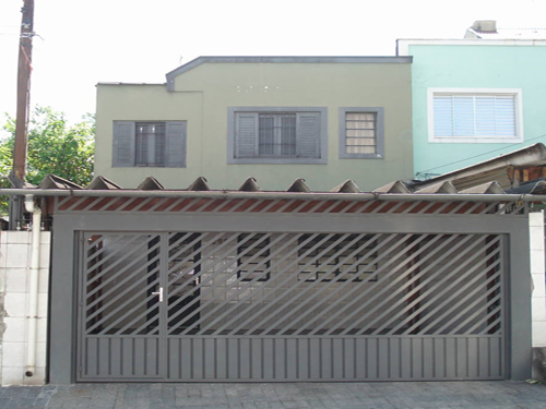 Sobrado de 98m² com 2 quartos em Vila Gustavo