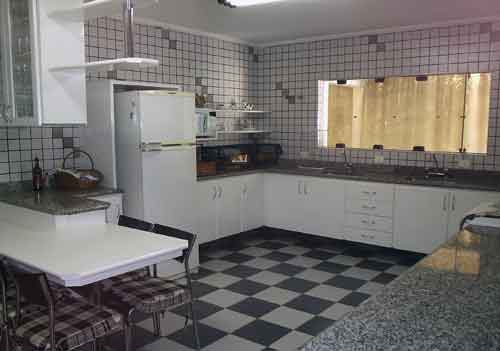 Sobrado de 400m² com 3 quartos em Horto Florestal