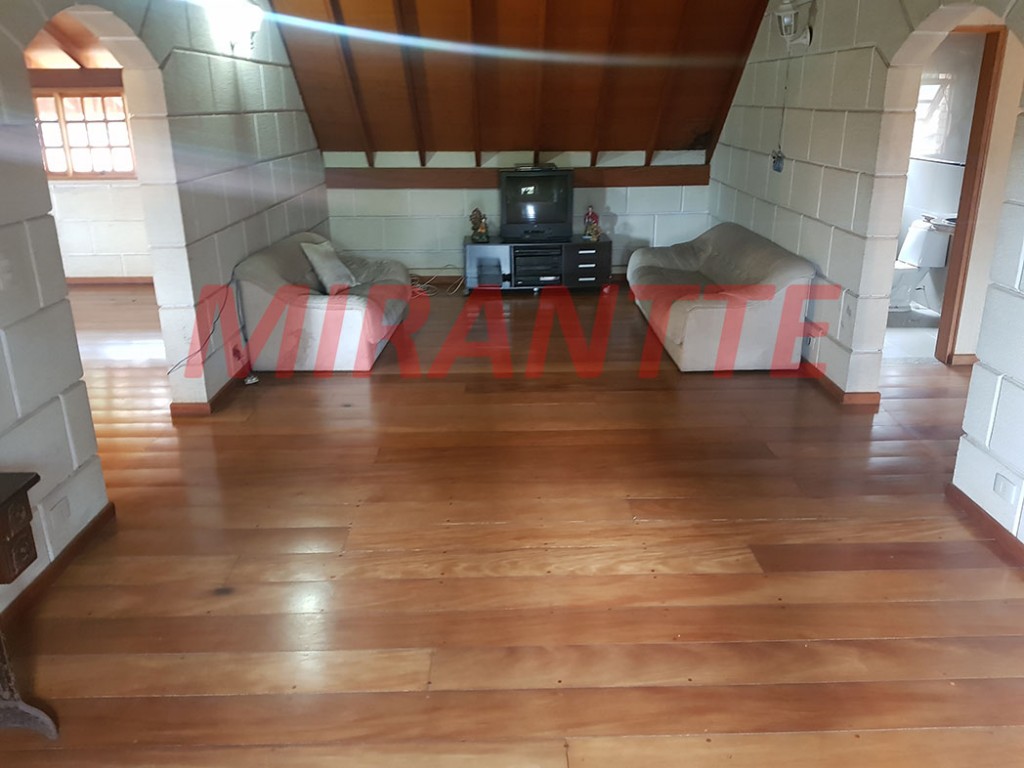 Sobrado de 700m² com 7 quartos em Tremembe