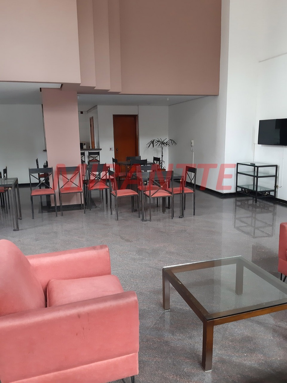 Apartamento de 106m² com 3 quartos em Água Fria