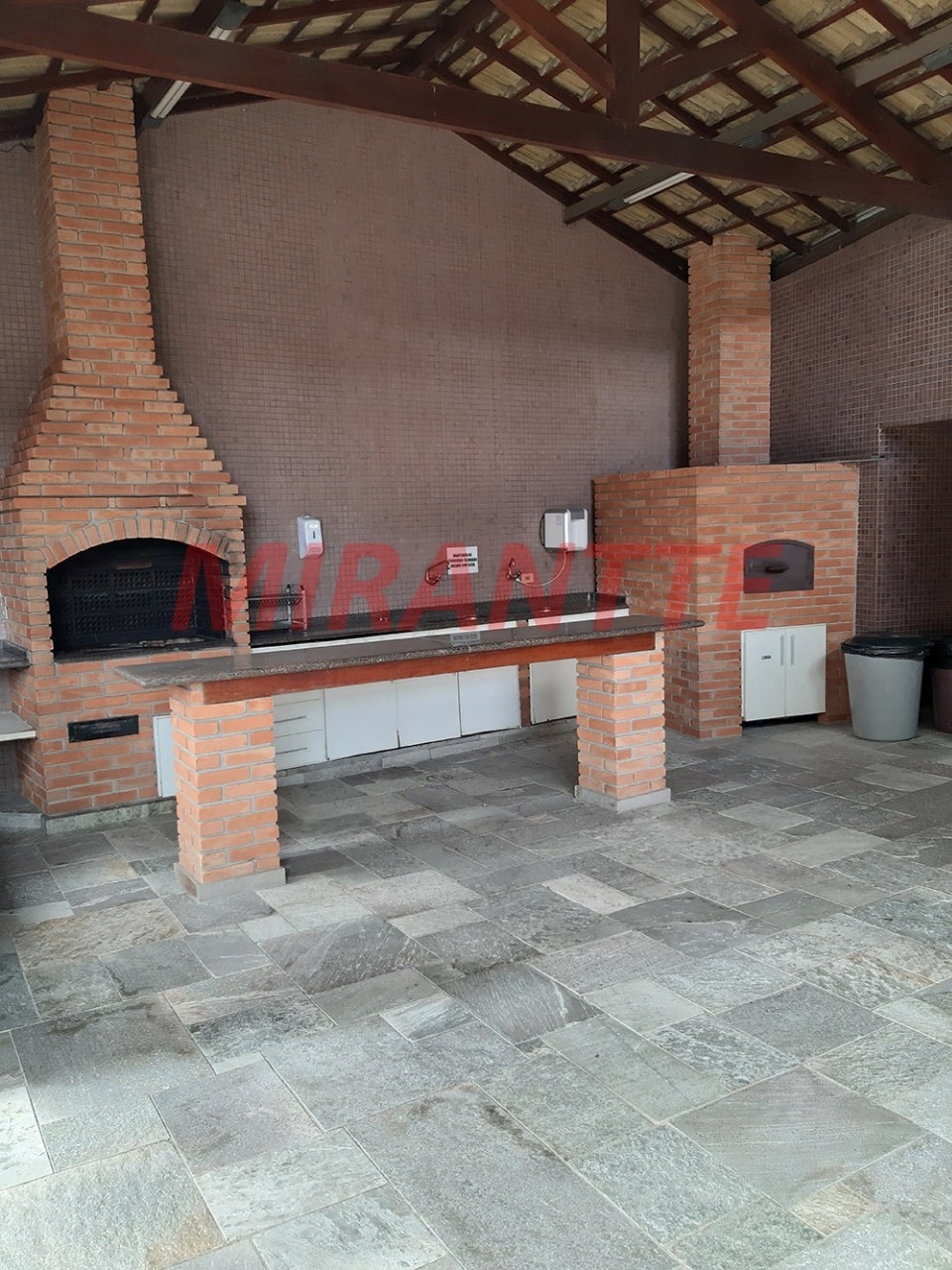 Apartamento de 106m² com 3 quartos em Água Fria