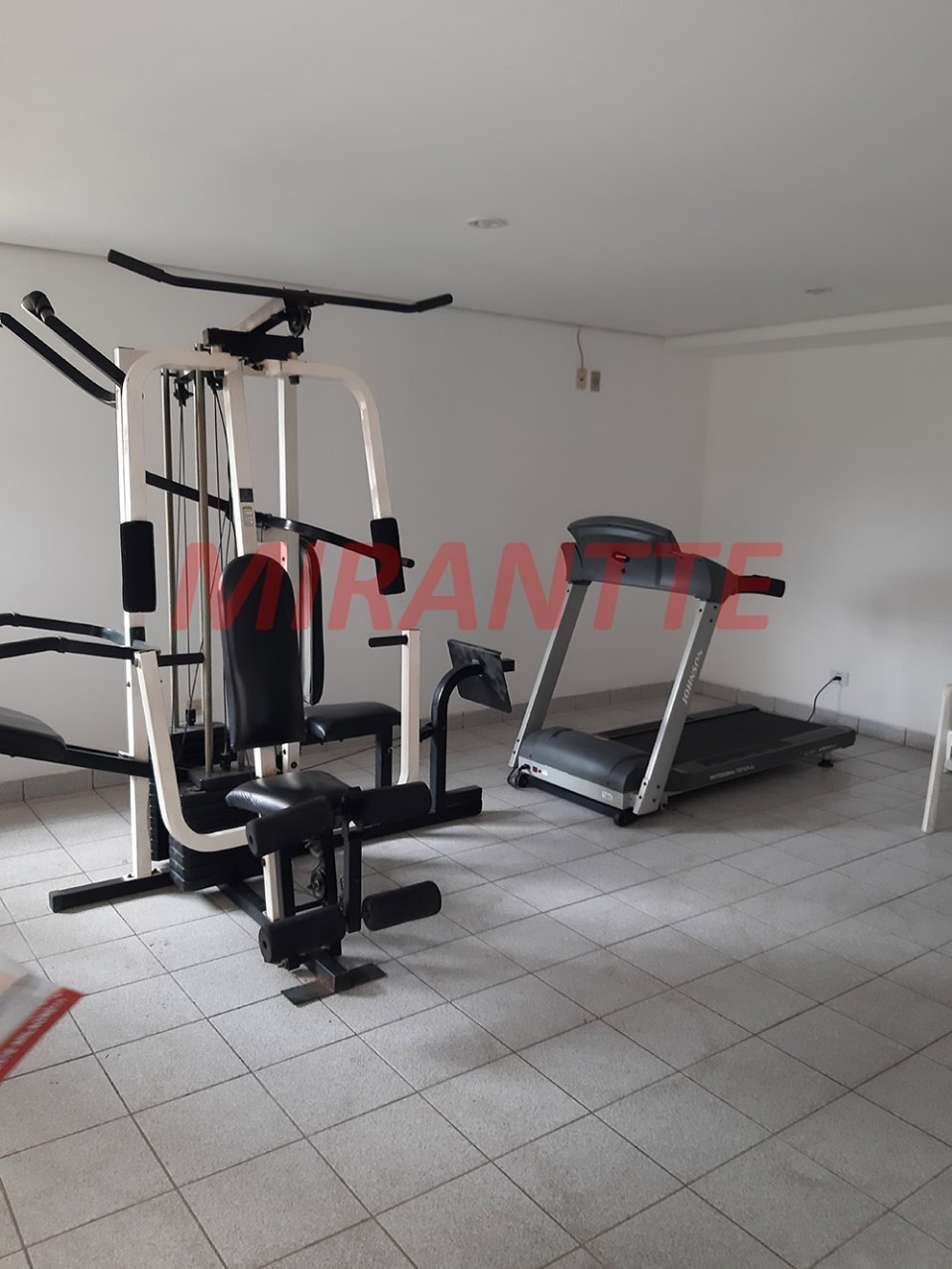 Apartamento de 106m² com 3 quartos em Água Fria