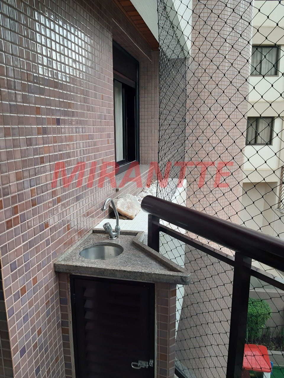 Apartamento de 106m² com 3 quartos em Água Fria