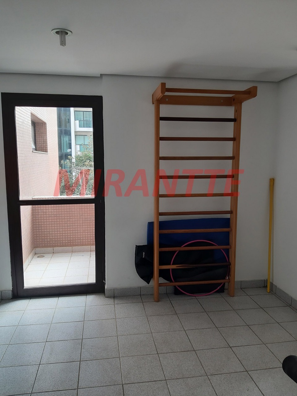 Apartamento de 106m² com 3 quartos em Água Fria