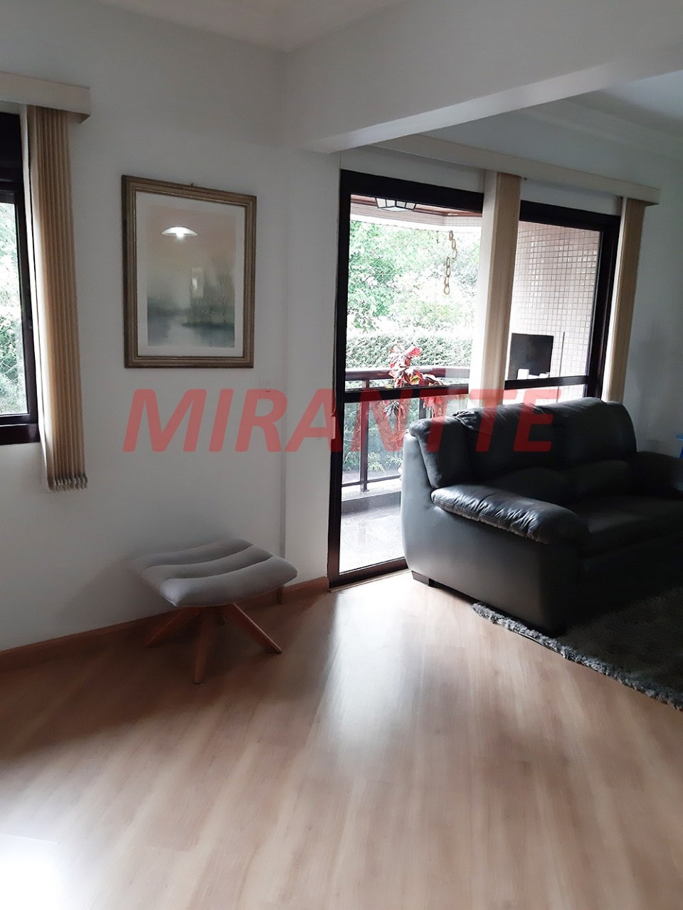 Apartamento de 106m² com 3 quartos em Água Fria