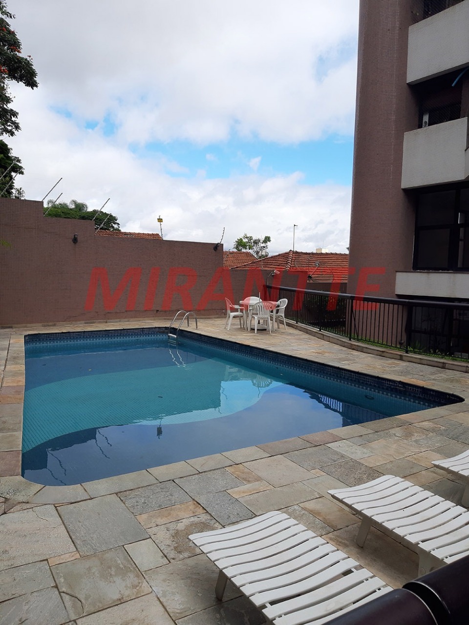 Apartamento de 106m² com 3 quartos em Água Fria