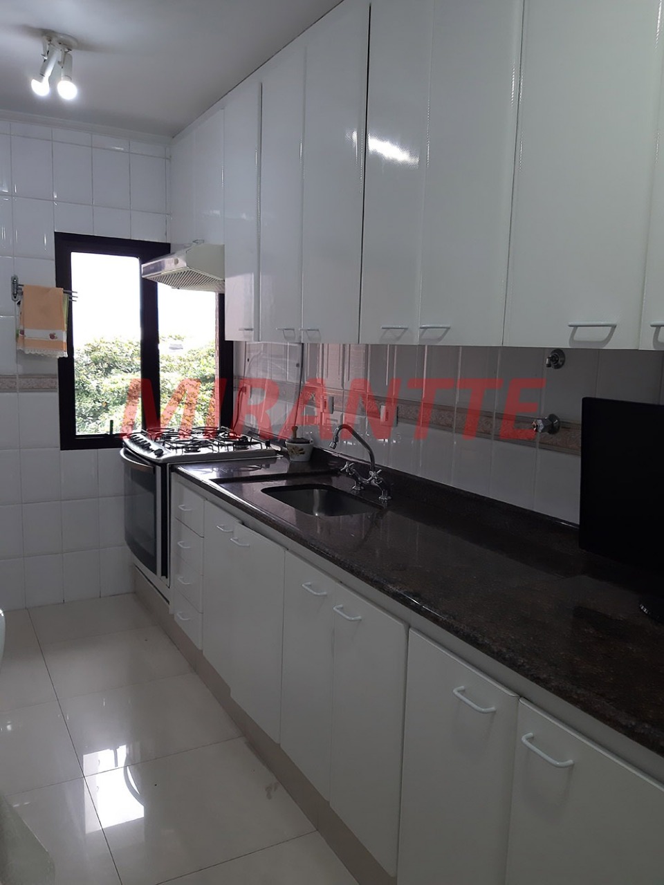 Apartamento de 106m² com 3 quartos em Água Fria