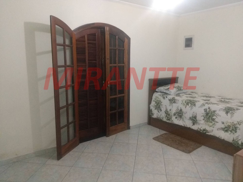 Sobrado de 210m² com 3 quartos em Tremembe