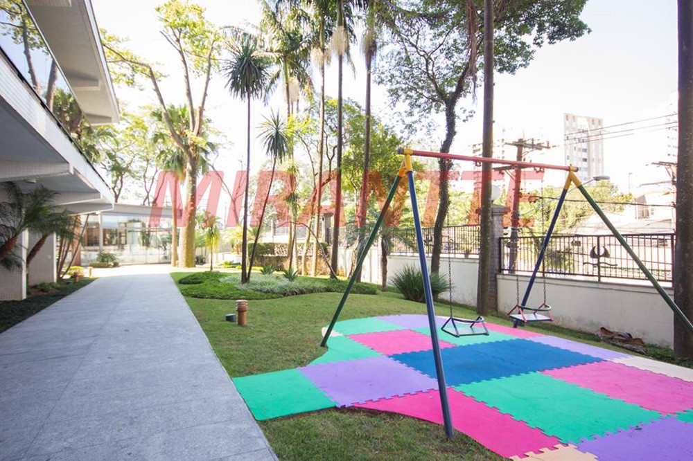 Apartamento com 4 quartos em Água Fria