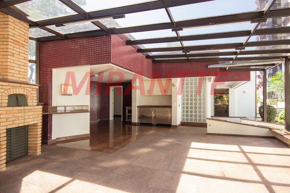 Apartamento com 4 quartos em Água Fria
