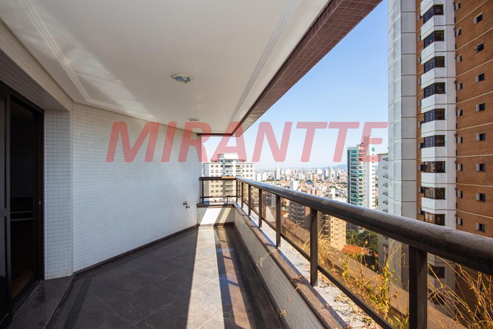 Apartamento com 4 quartos em Água Fria
