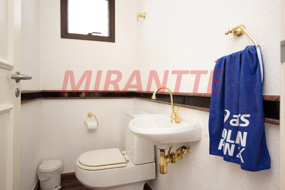 Apartamento com 4 quartos em Água Fria