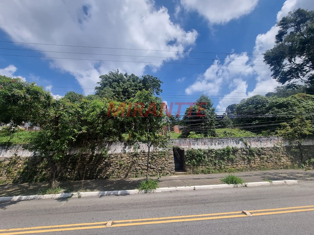 Terreno de 2500m² em Tremembe
